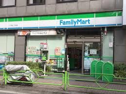 コンビニ　ファミリーマート 八丁堀二丁目店（コンビニ）まで134m
