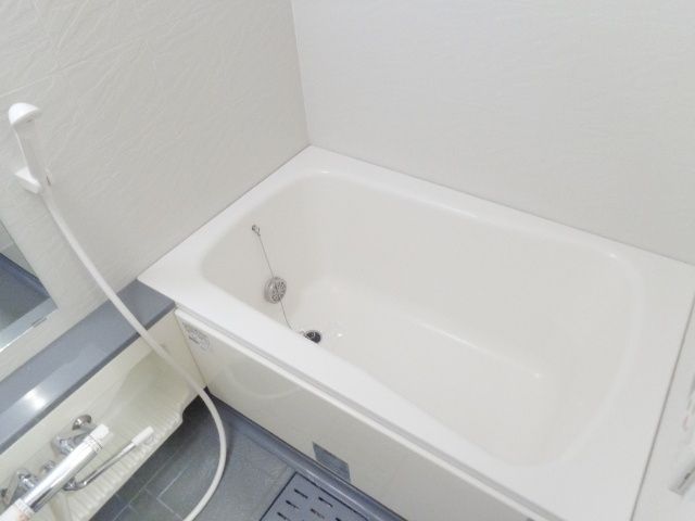 バス・シャワールーム　ゆったりサイズバス