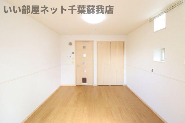居室・リビング　ゆったり過ごせる居間です
