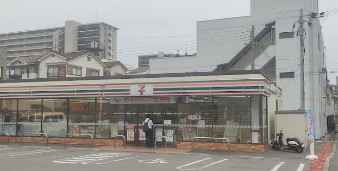 コンビニ　セブンイレブン 大阪下新庄2丁目店（コンビニ）まで191m