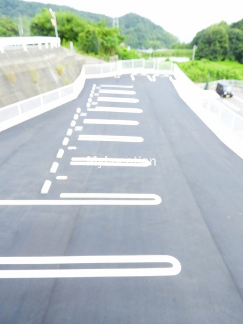 駐車場　☆敷地内に駐車場があります☆