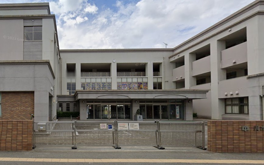 中学校　呉市立川尻中学校（中学校）まで1510m