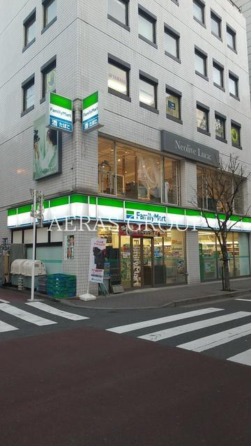 コンビニ　ファミリーマート 千代田小川町店（コンビニ）まで81m