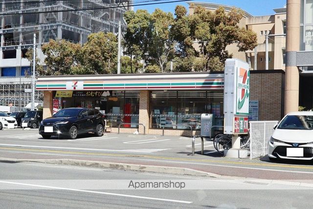 コンビニ　セブンイレブン 徳島本町２丁目店（コンビニ）まで599m