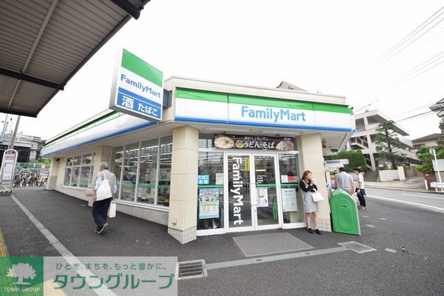 コンビニ　ファミリーマート鶴ヶ峰店（コンビニ）まで170m
