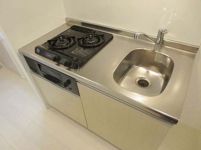 キッチン　★グリル付き２口ガスコンロのシステムキッチンで楽しくお料理★
