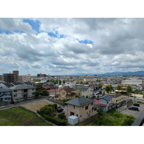バルコニー　南向き日当たり良好です