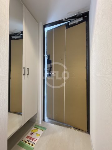 玄関　エスリード難波AGREA　玄関