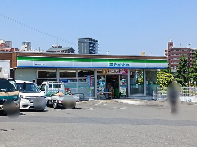 コンビニ　ファミリーマート（コンビニ）まで170m