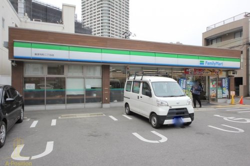 コンビニ　ファミリーマート 善源寺町二丁目店（コンビニ）まで216m