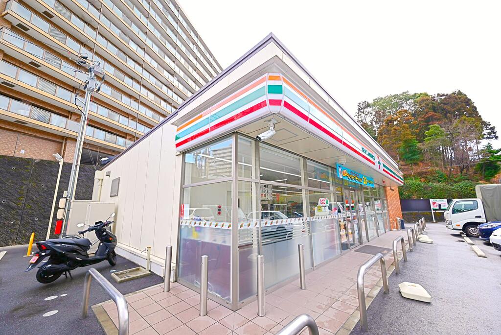 コンビニ　セブンイレブン安芸府中浜田3丁目店（コンビニ）まで1087m
