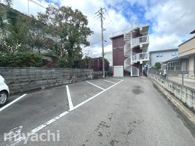 ＪＲ高徳線 徳島駅 徒歩24分 4階建 築55年の外観写真