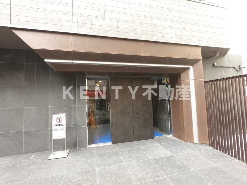 エントランス　建物の内部です