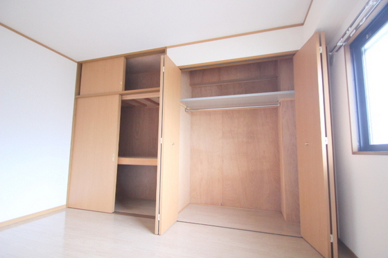 収納　※別部屋の写真です