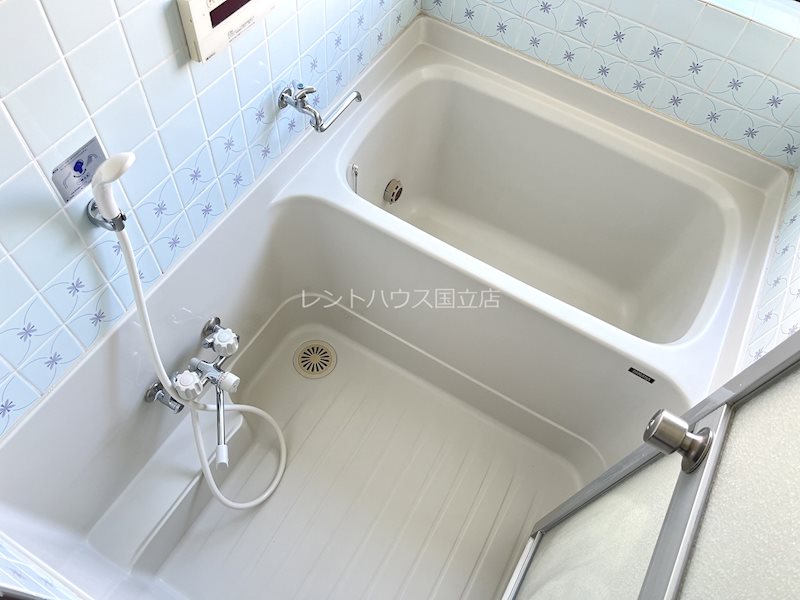 バス・シャワールーム　別部屋参考写真