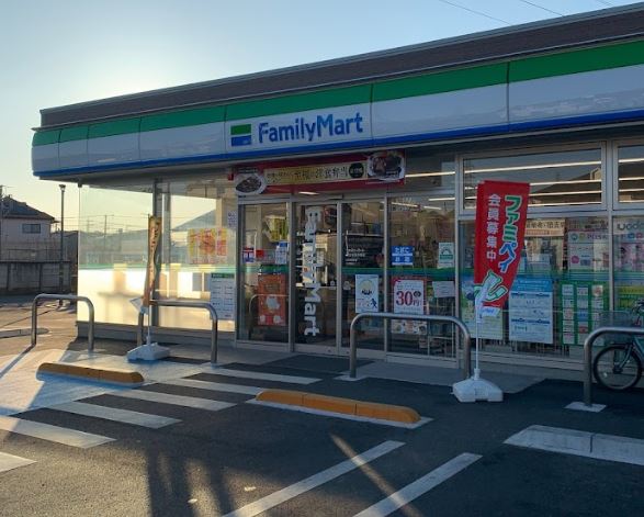コンビニ　ファミリーマート 国分寺高木町店（コンビニ）まで580m
