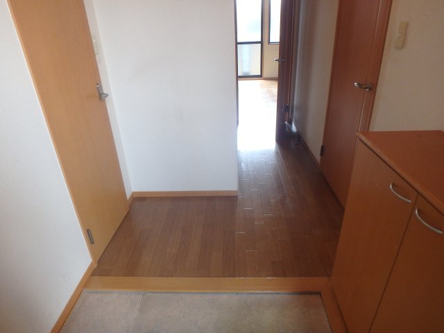 玄関　ゆったりとした玄関です
