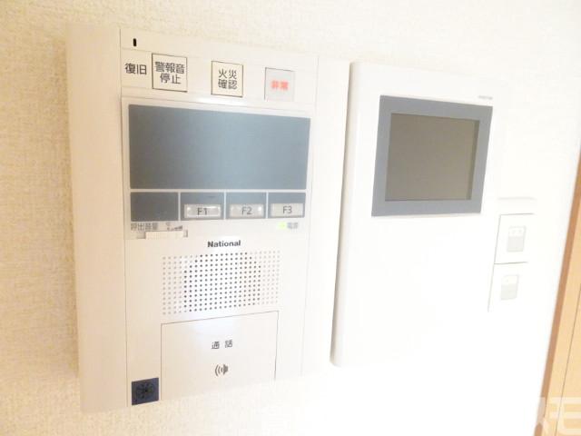 セキュリティ　来訪者が確認できるモニターホン♪