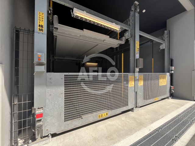 駐車場　LaDouceur江坂II　駐車場
