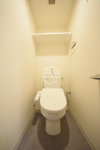 トイレ　プレサンス谷町九丁目ディセオ　トイレ