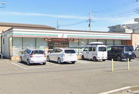 コンビニ　セブンイレブン厚木岡田１丁目店（コンビニ）まで155m