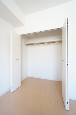 収納　※同物件・反転タイプの写真です。