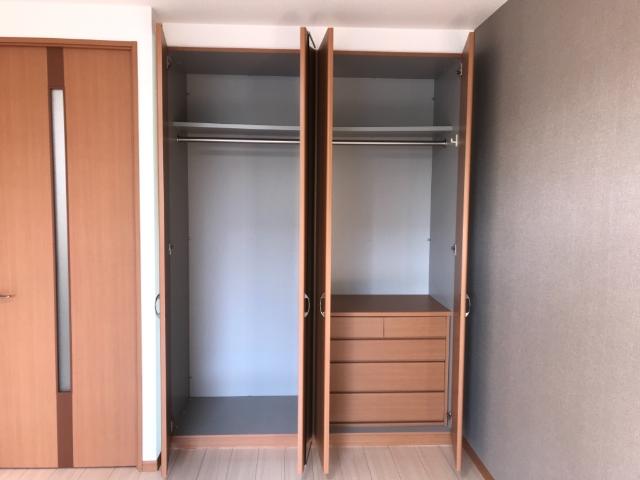 収納　クローゼット