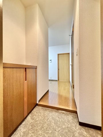ディアコート東田辺の玄関写真