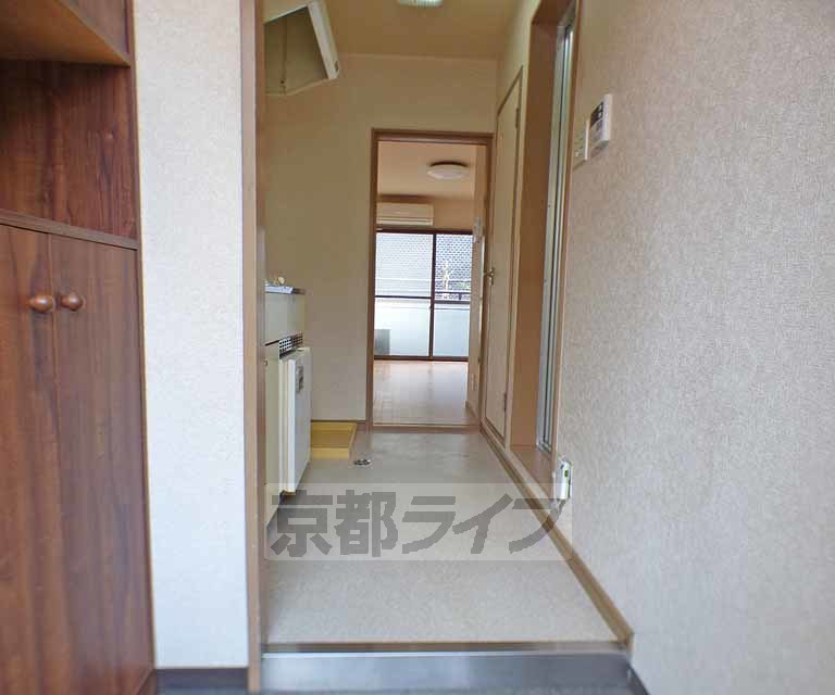 その他部屋・スペース　玄関から見たところです。