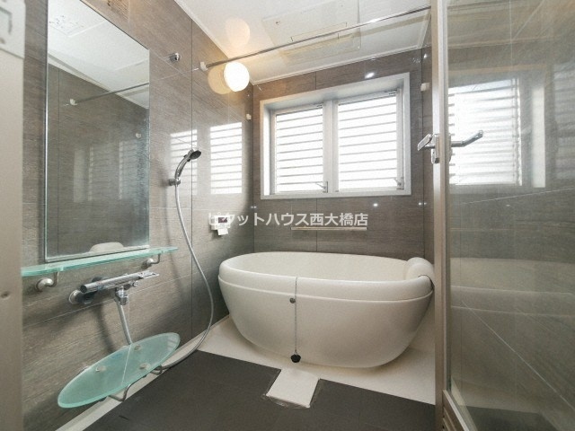 地下鉄千日前線 桜川駅 徒歩6分 8階建 築11年の風呂写真