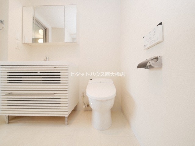 地下鉄千日前線 桜川駅 徒歩6分 8階建 築11年のトイレ写真