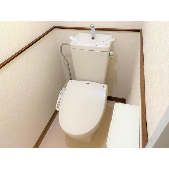 絵鞆町2丁目26-21借家のトイレ写真