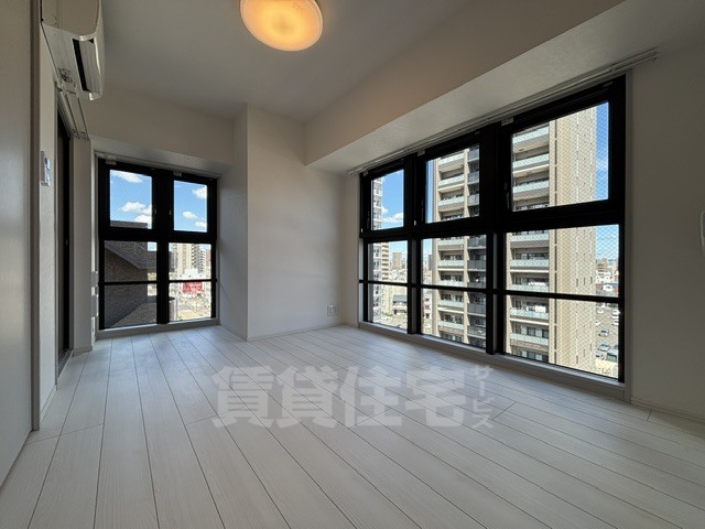 S-RESIDENCE千種belvia TOWERの居間写真