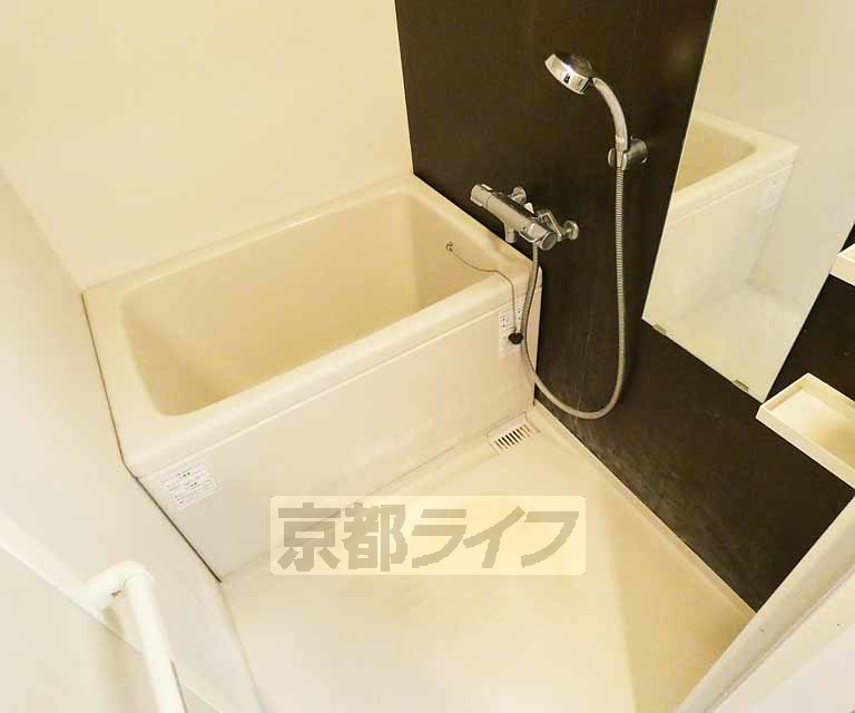 アール京都グレイスの風呂写真