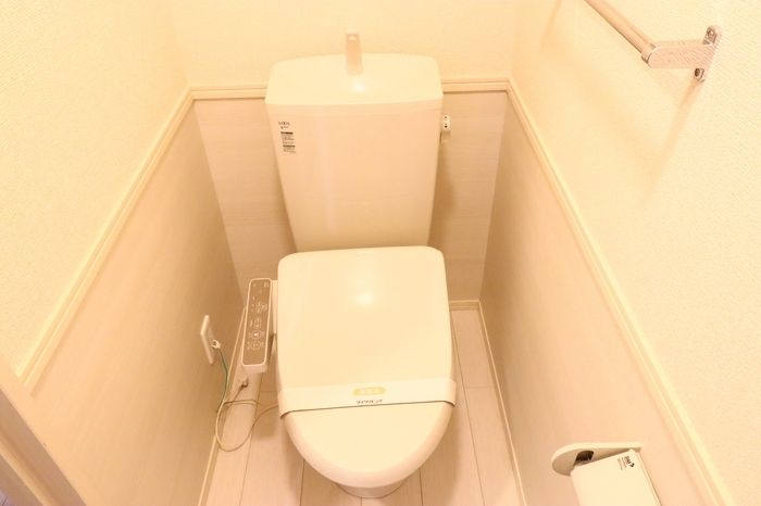 東武伊勢崎線 久喜駅 徒歩14分 2階建 築10年のトイレ写真