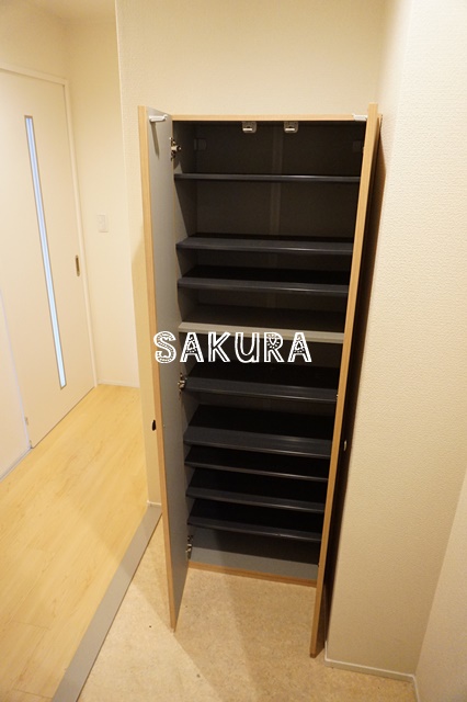 プリーモタナカの玄関写真