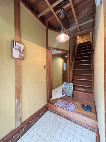 堺区山本町2丁一戸建ての玄関写真
