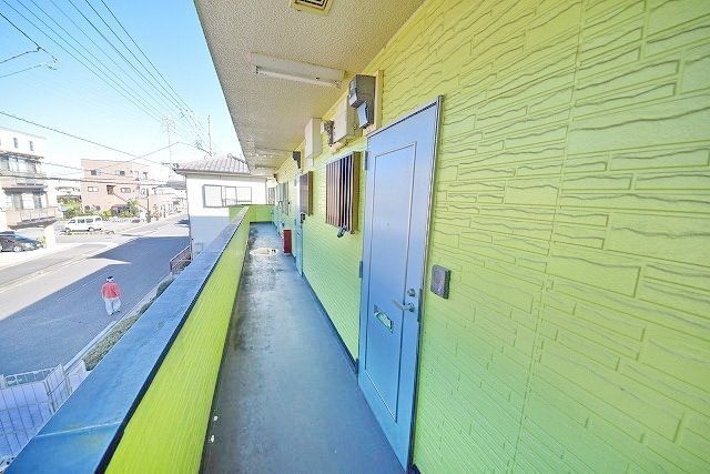 東武伊勢崎線 越谷駅 徒歩29分 2階建 築30年の外観写真
