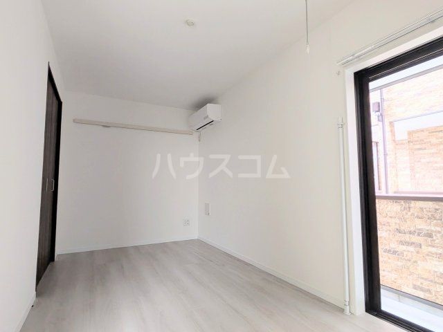 ベイルーム湘南台北の居間写真