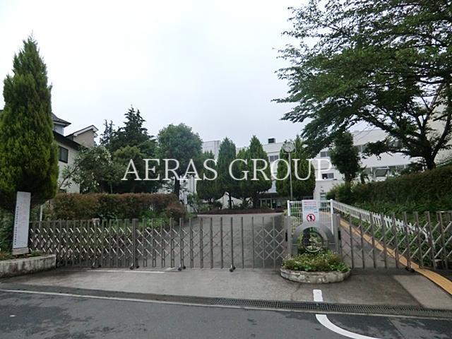 小学校　多摩市立連光寺小学校（小学校）まで338m