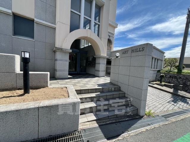 京阪本線 御殿山駅 徒歩5分 5階建 築32年の外観写真