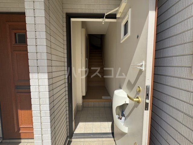 ヴィラ八百島IIの玄関写真