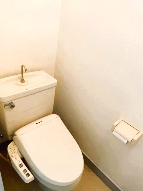 六本木ハイツのトイレ写真