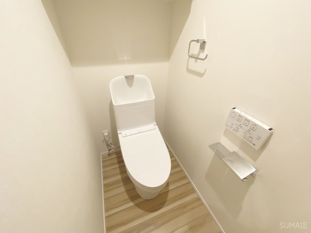 トイレ　トイレは洗浄便座付き！