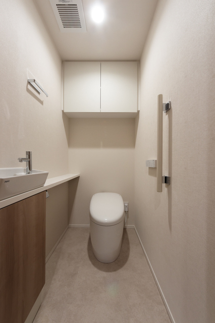 トイレ　※写真は同タイプ住戸です。