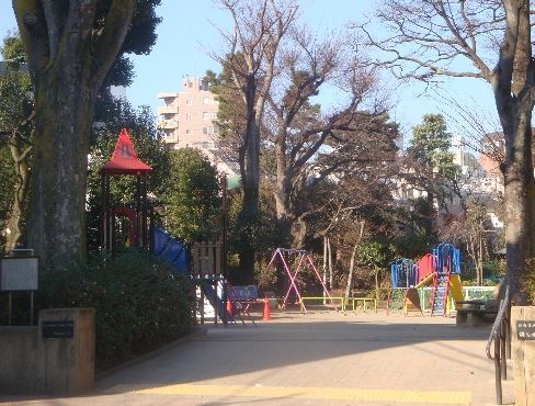 公園　渋谷区立鍋島松涛公園（公園）まで720m