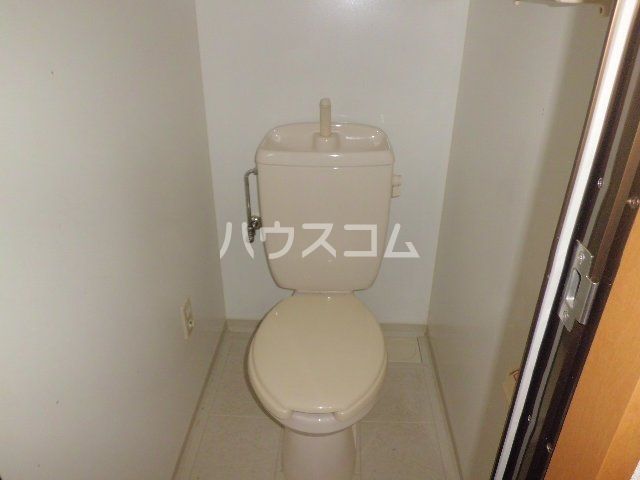 ヴィラージュ栄のトイレ写真