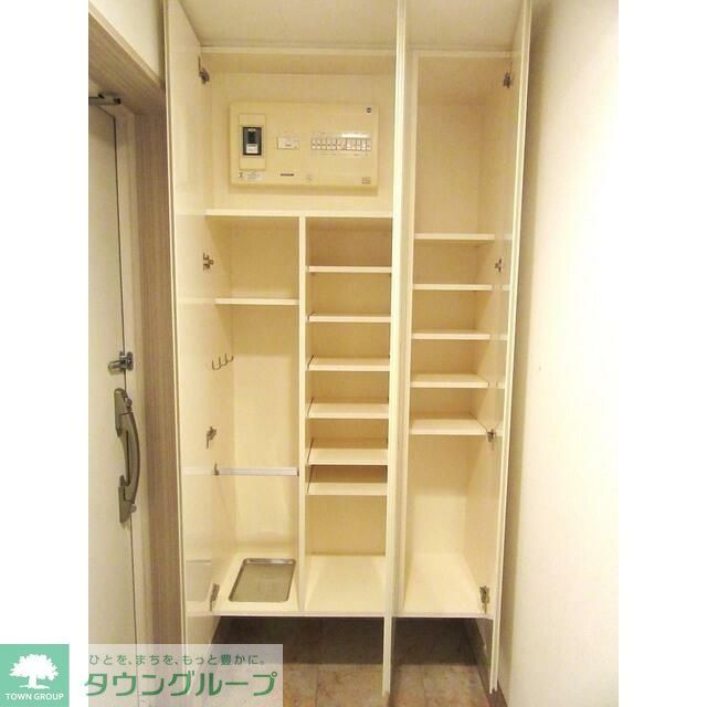 CITY SPIRE三ノ輪の玄関写真