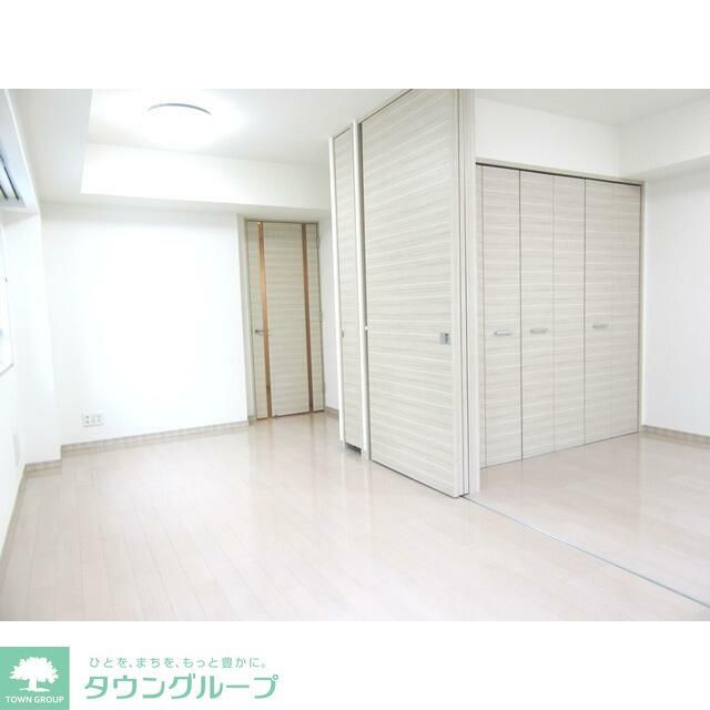 CITY SPIRE三ノ輪の居間写真