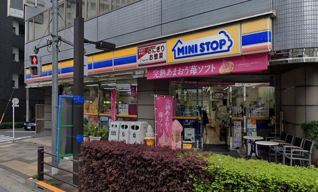 コンビニ　ミニストップ新川1丁目店（コンビニ）まで369m
